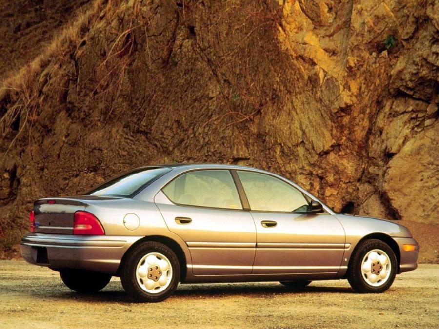  Dodge Neon 1994 года  (фото 2 из 8)
